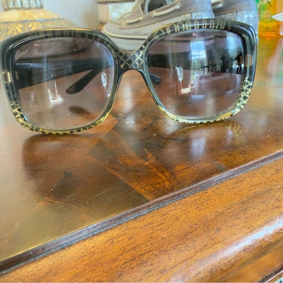 GUCCI ladies sunglasses